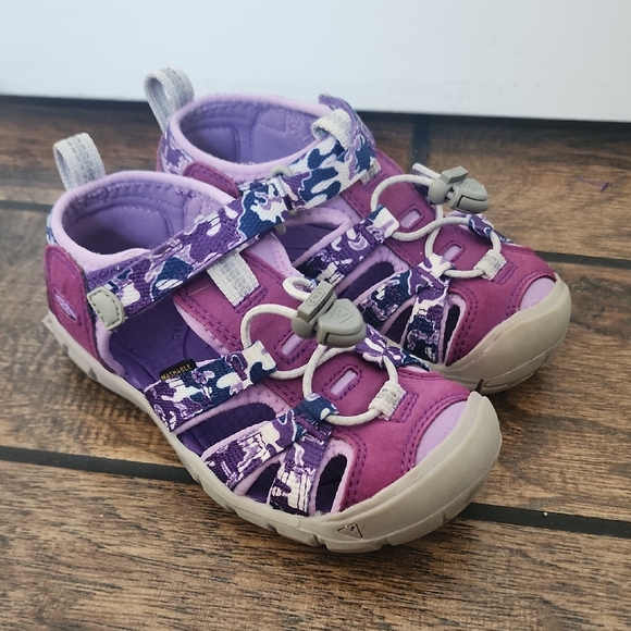 KEEN Purple Mauve Outdoor Sneaker Sandal Washable Adjustable Size 11 - Picture 1 of 11